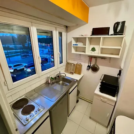 アパートホテル Geneva Residences