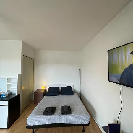 Geneva Residences アパートホテル