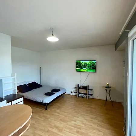 Geneva Residences アパートホテル