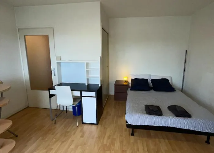 アパートホテル Geneva Residences *